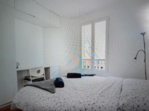 ++++ chambre privée chez l habitant arc de triomphe / private room arc de triomphe ++++